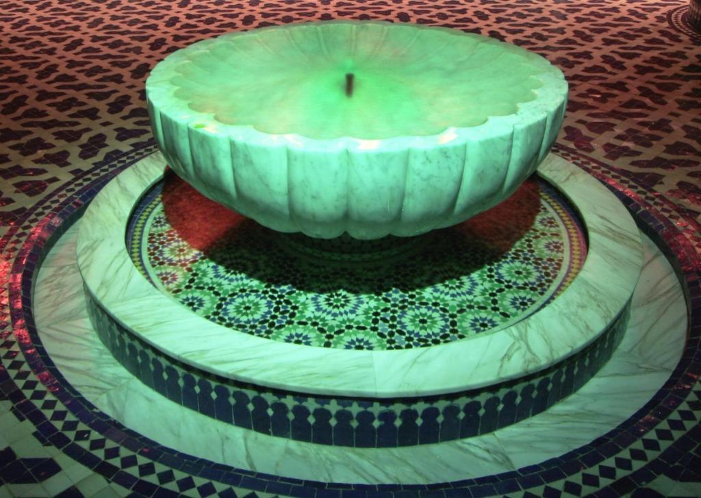 Riad Misbah Fes Luaran gambar