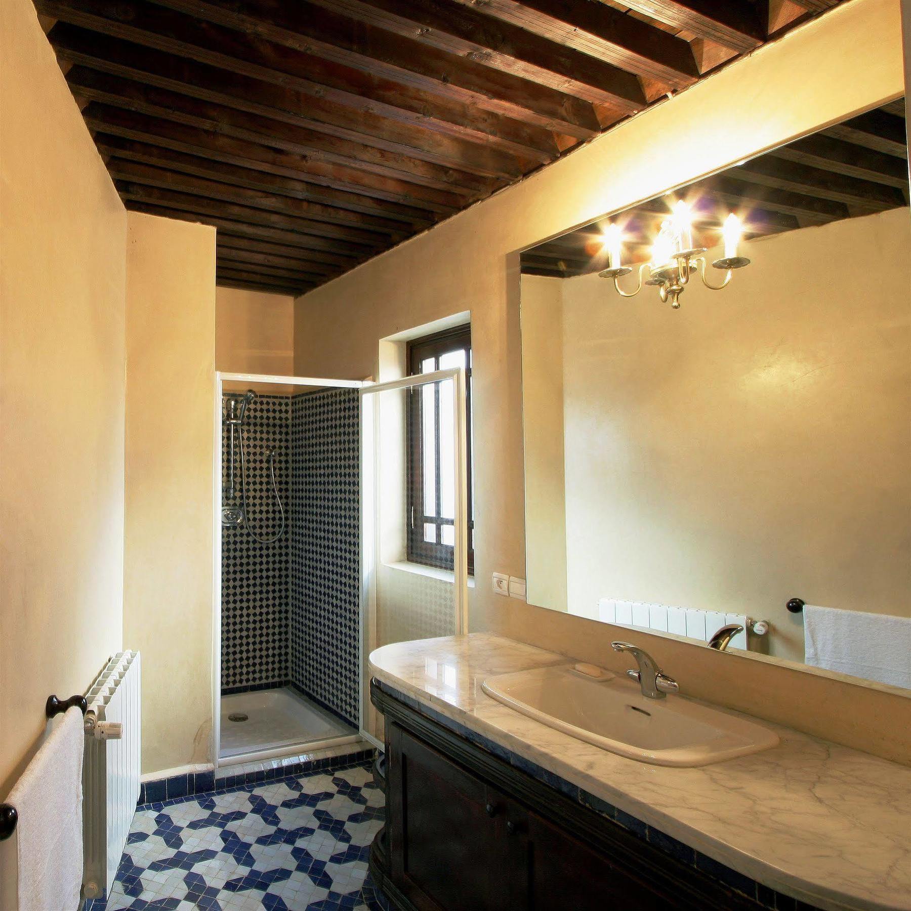 Riad Misbah Fes Luaran gambar